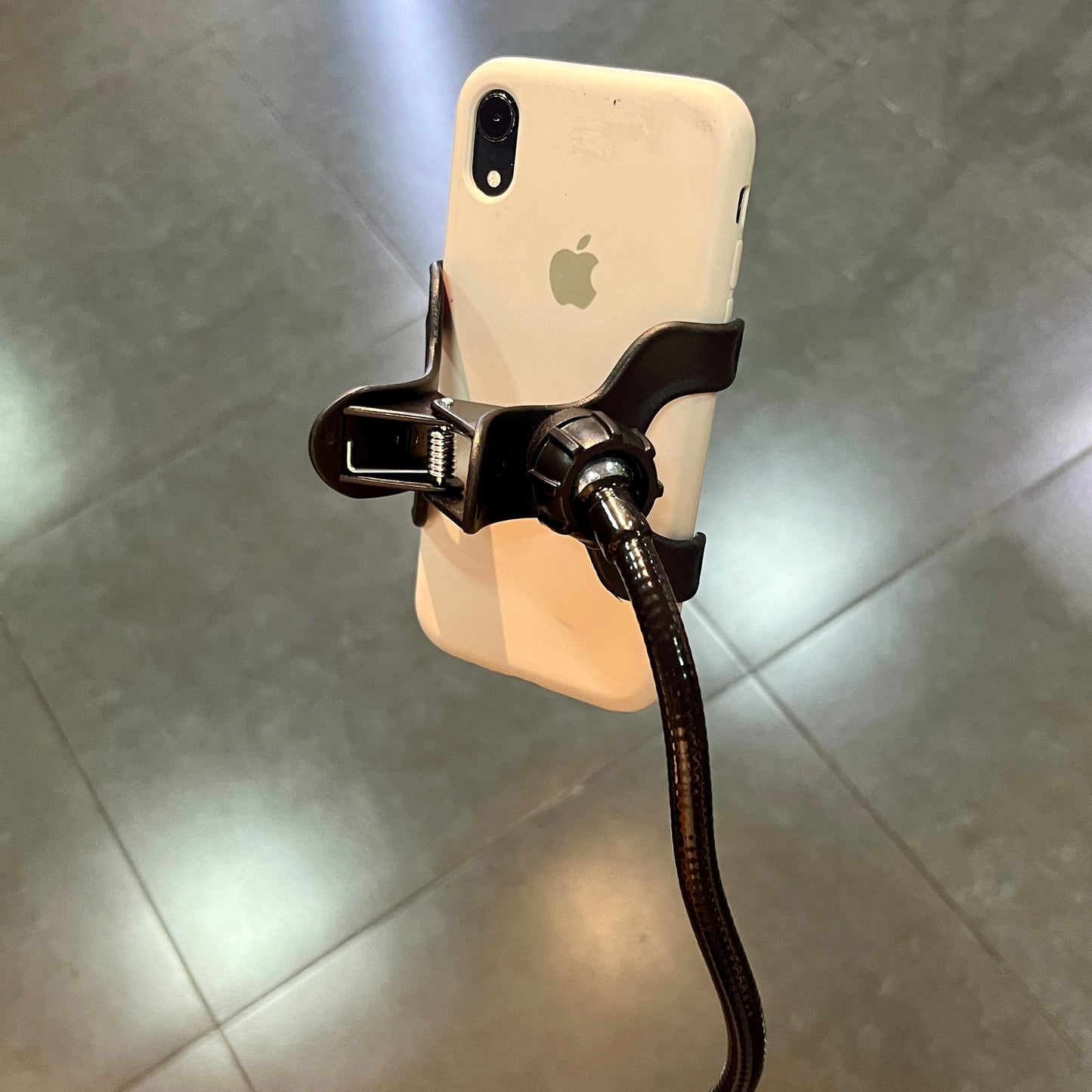 Holder/soporte de celular flexible 📲 con gancho