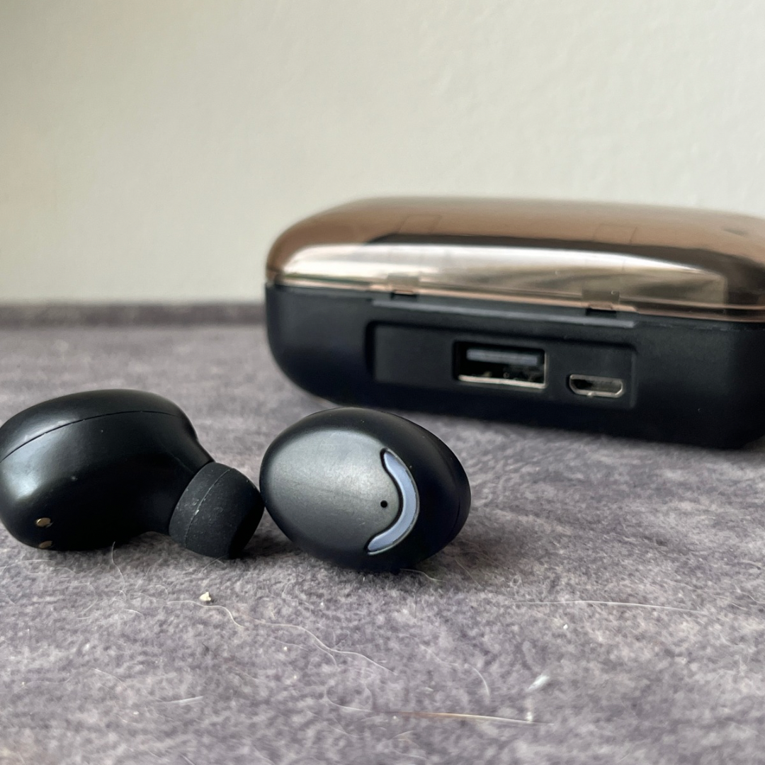 Audífonos con power bank (cargador portátil celular) F-9