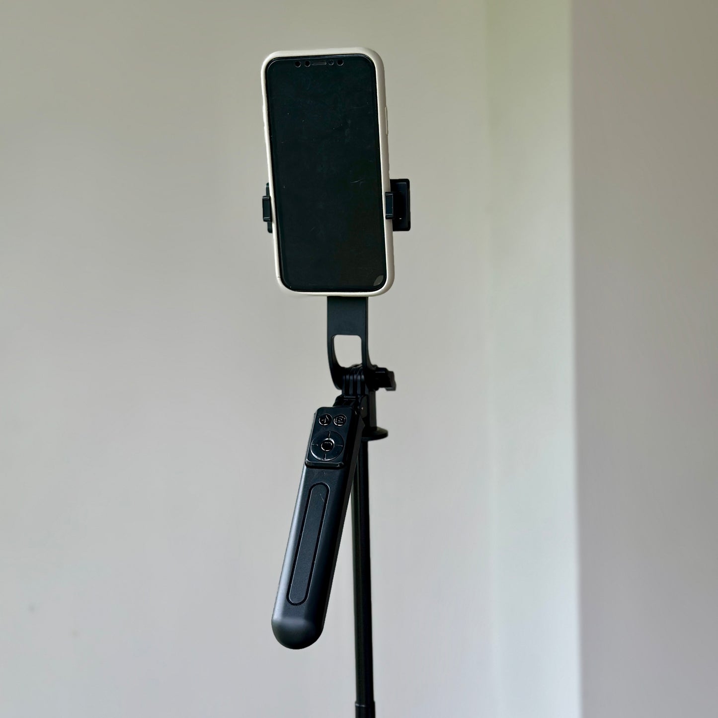 TrĂpode para celular đ± A17 1,80 altura