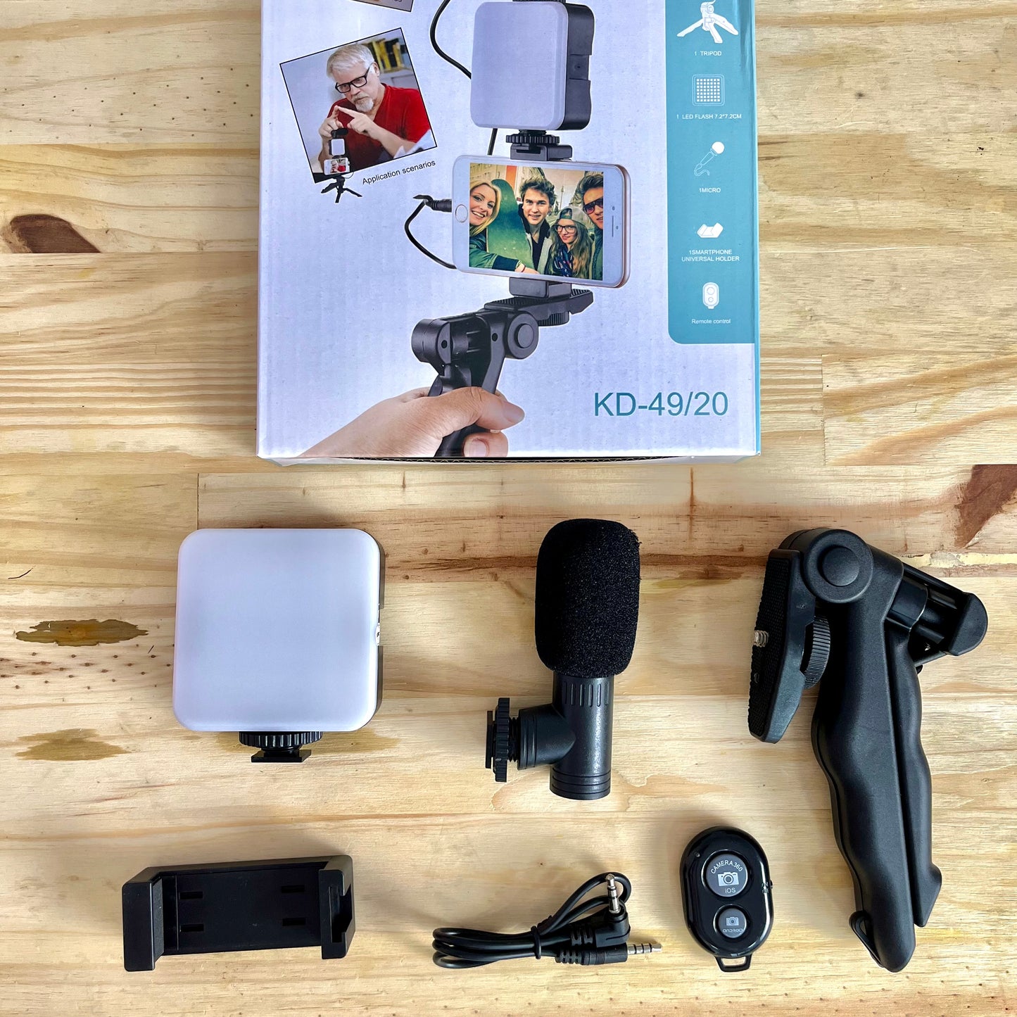 Kit completo para creadores Micrófono + trípode + luz + control Bluetooth