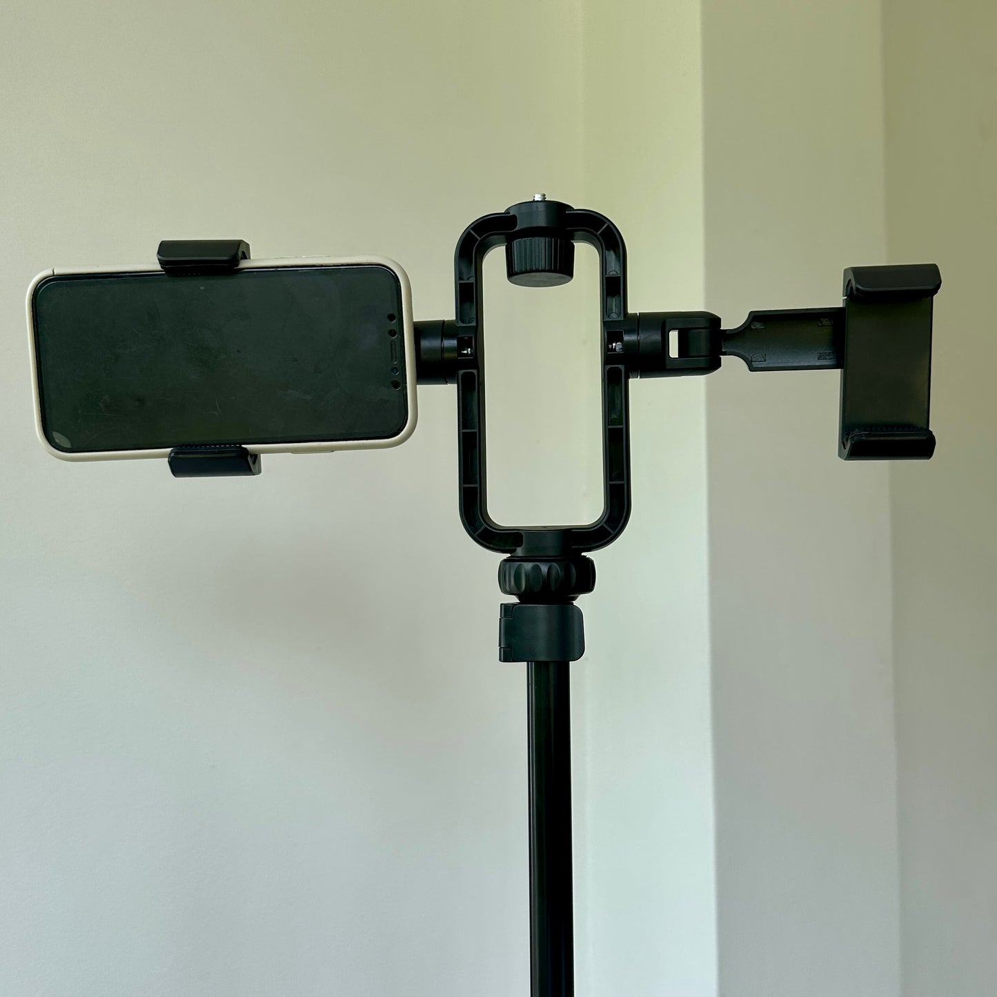 TrĂpode doble para celular đČ altura 1,90 đ N01âĄïž