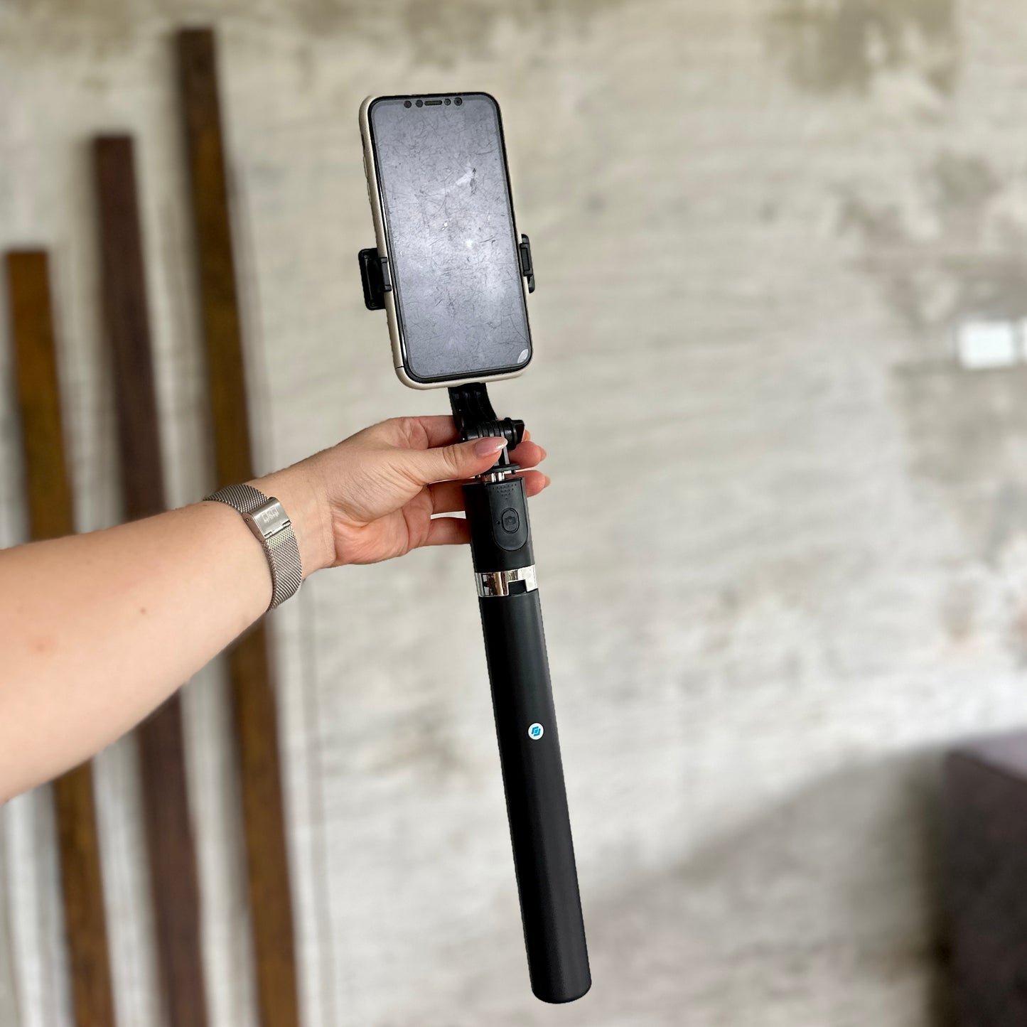 TrĂpode para celular R1-L đČ altura 1,70