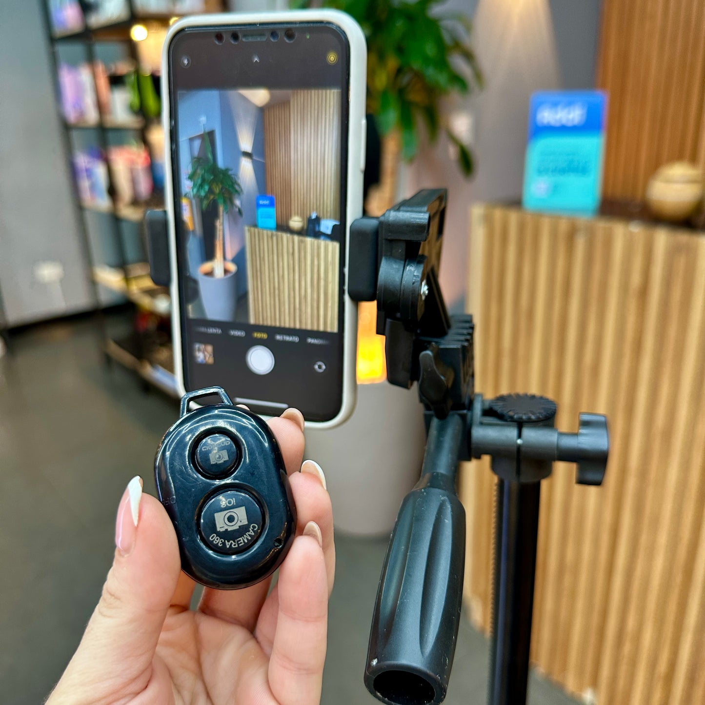 Trípode profesional con bluetooth para celular y cámara 3366 altura 1,50