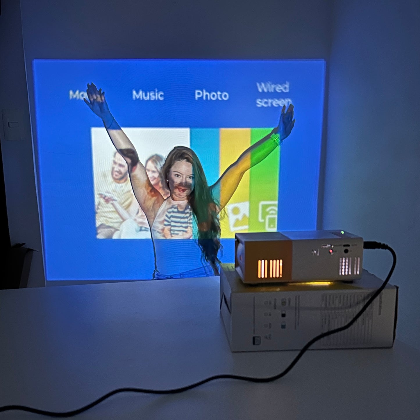Mini proyector 📽️ YG300