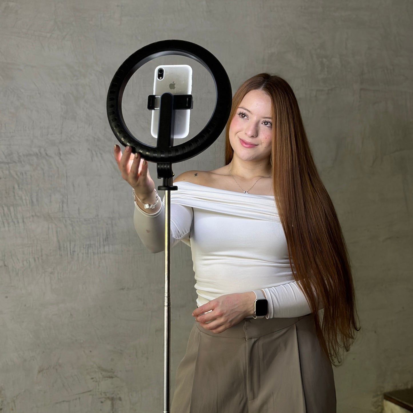 TrĂpode con aro de luz P220-Q đžđ€ł