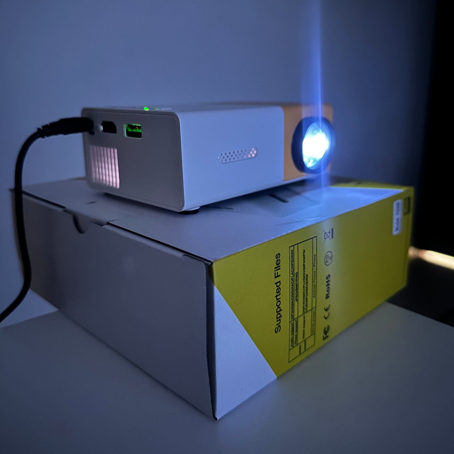 Mini proyector 📽️ YG300