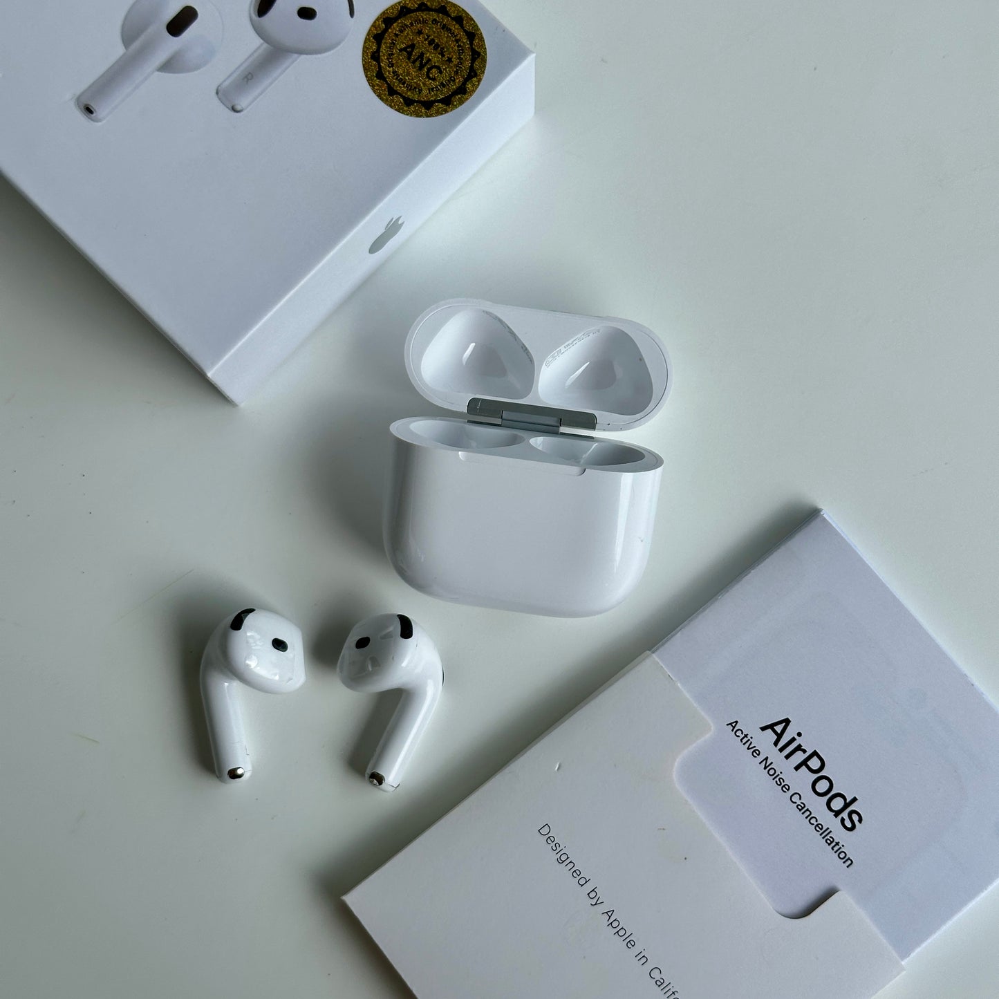 Audífonos AirPos 4 generación🍎con cancelación de ruido 🫰🏻