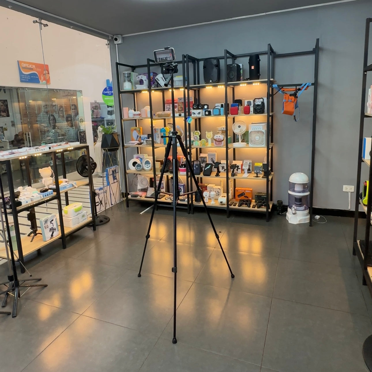 TrĂpode profesional con bluetoothđđ»para celular y cĂĄmara 360 1,70 de altura