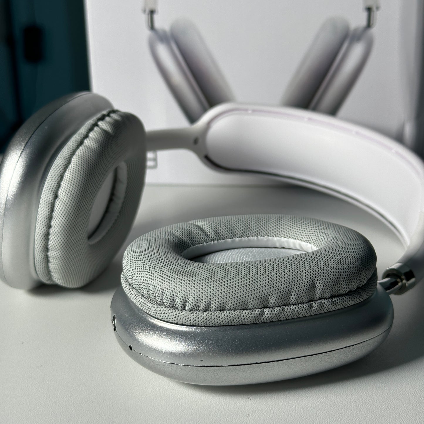 Diadema de audio bluetooth y radio FM P-9