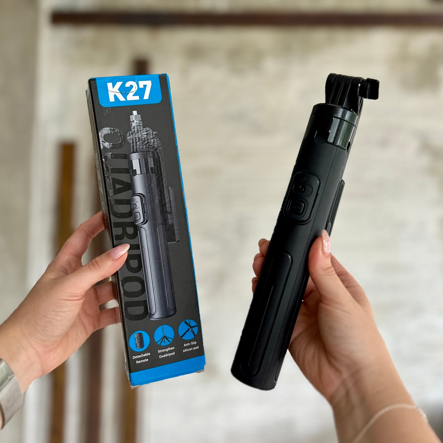 TrĂpode para celular K27đČ con control Bluetooth