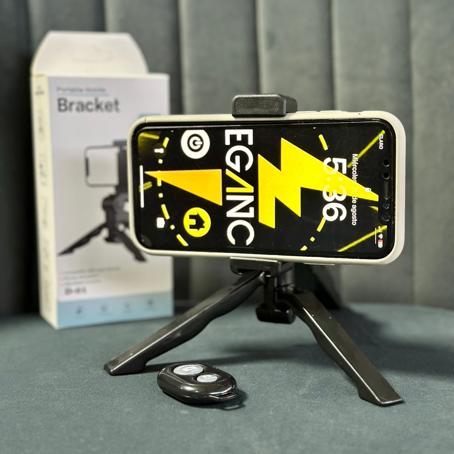 TrĂpode de mesa o selfie đ€ł con control bluetooth D-01âïž