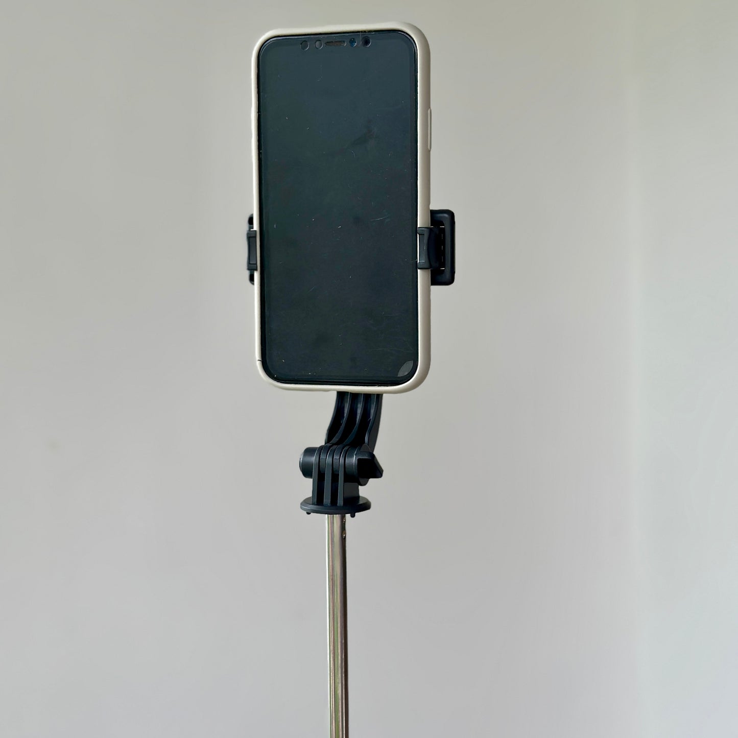 TrĂpode para celular R1-L đČ altura 1,70