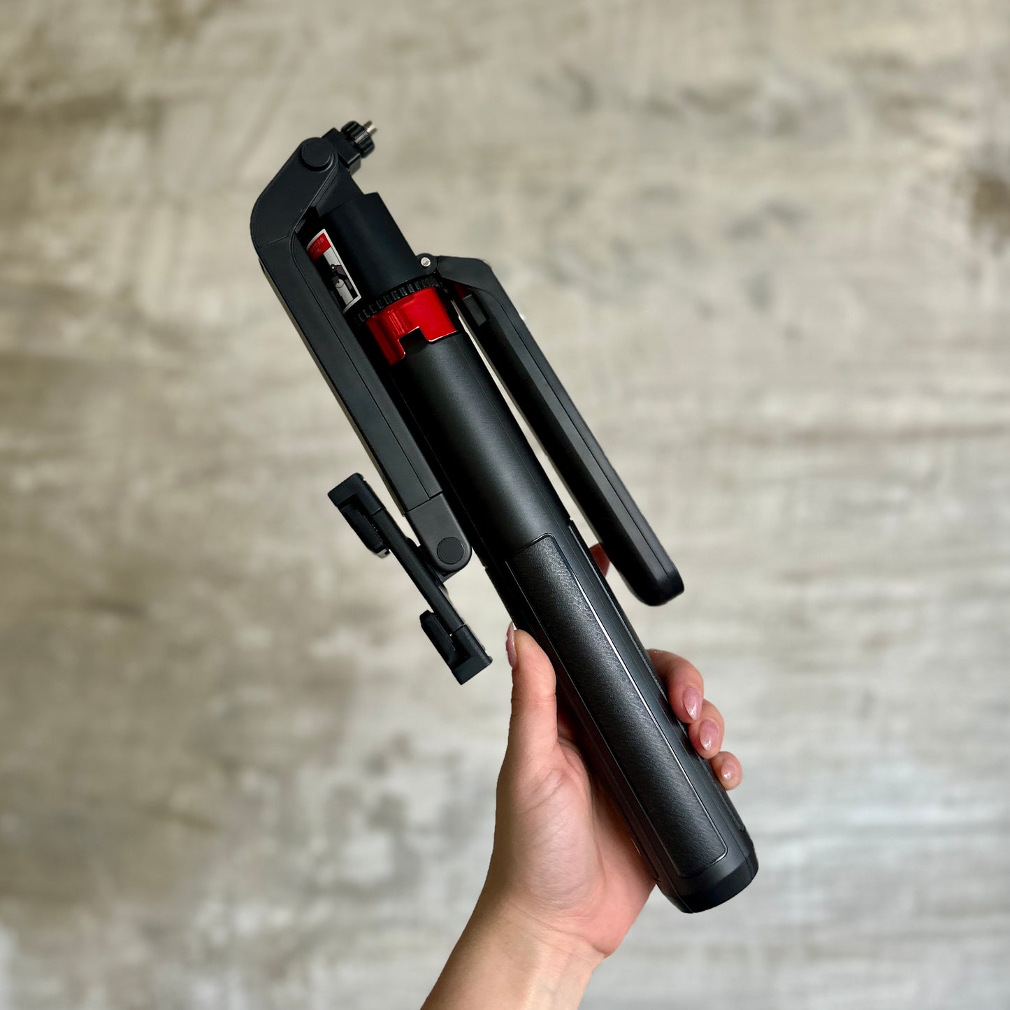 TrĂpode portatil con seguimiento facial 1,85 de altura + control Bluetooth Q185đâïžgiro 360