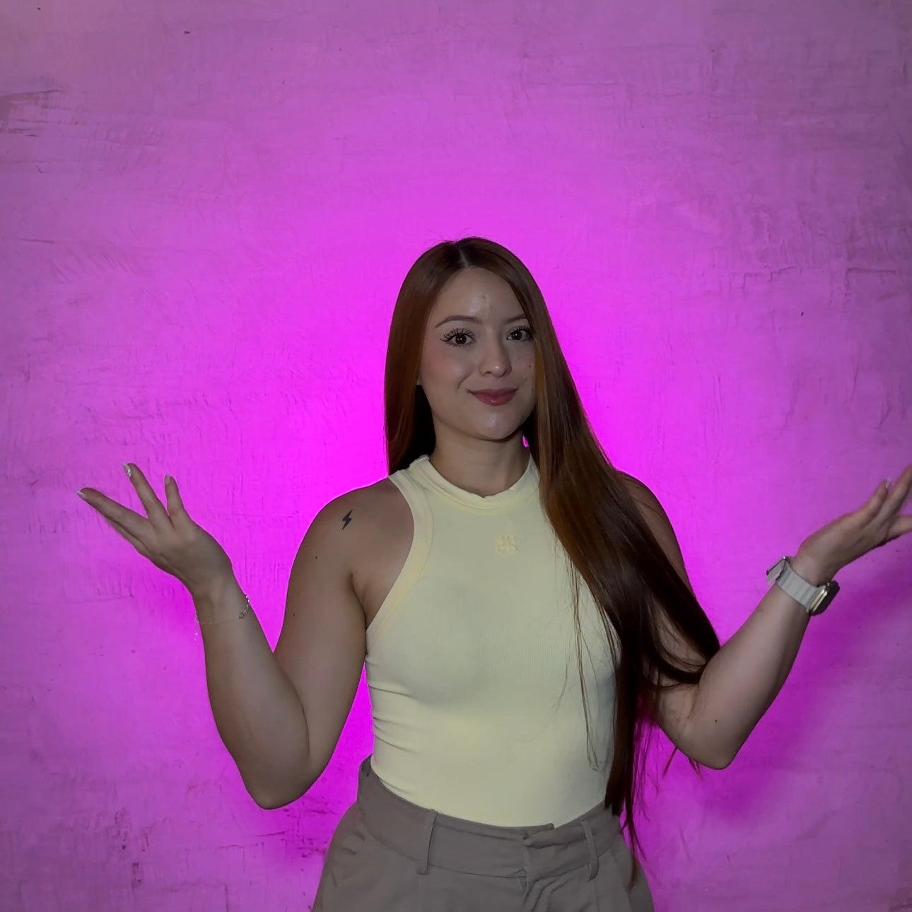 Luz led M160 RGBđ para celulares y cĂĄmaras+ trĂpode R1-L de obsequio đ