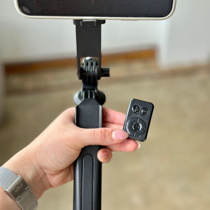 Trípode para celular 📱 A17 1,80 altura + Luz  RGB de obsequio 🎁