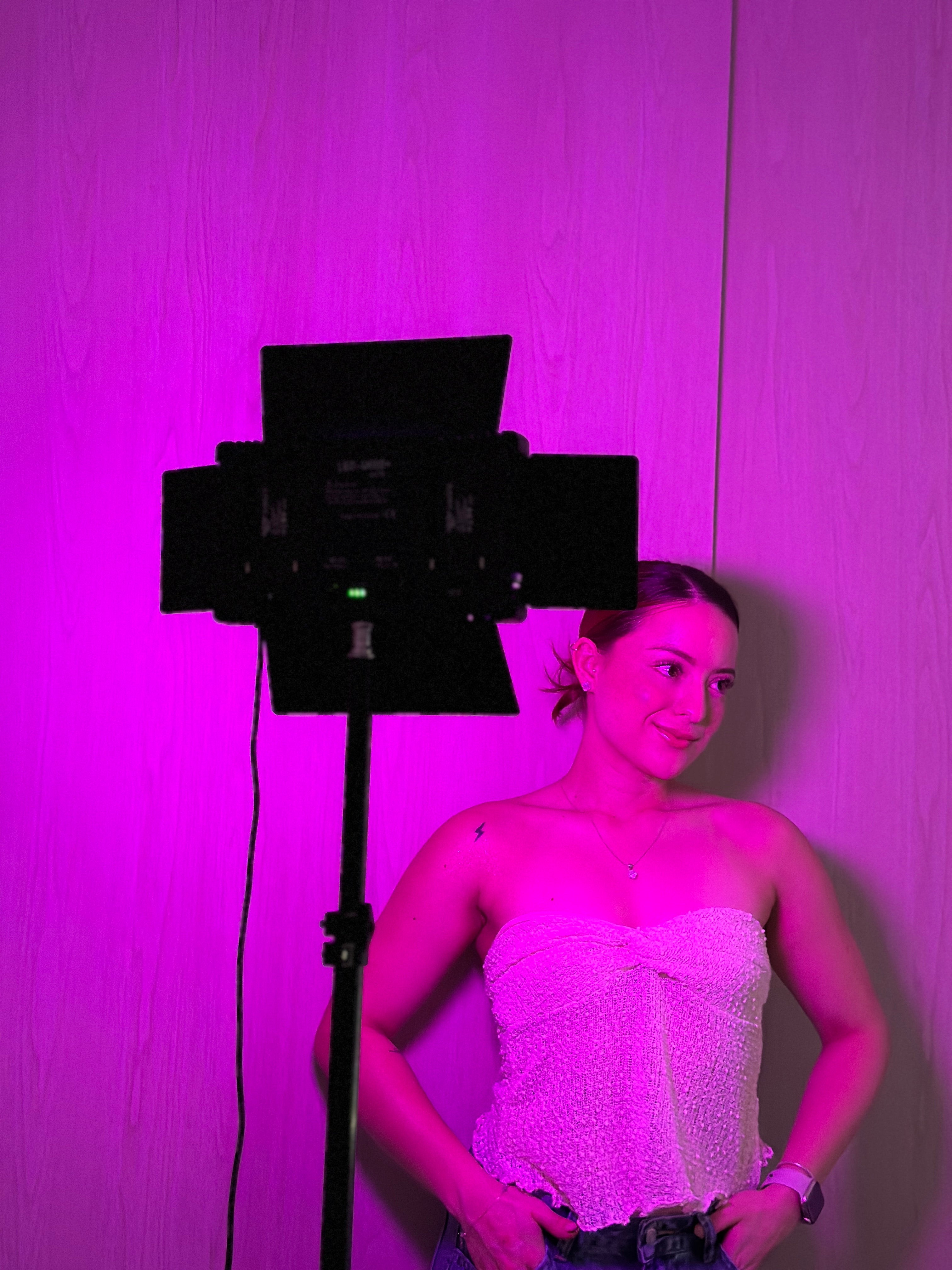 Panel led profesional U600 RGB multicolor+ Trípode 2,10m