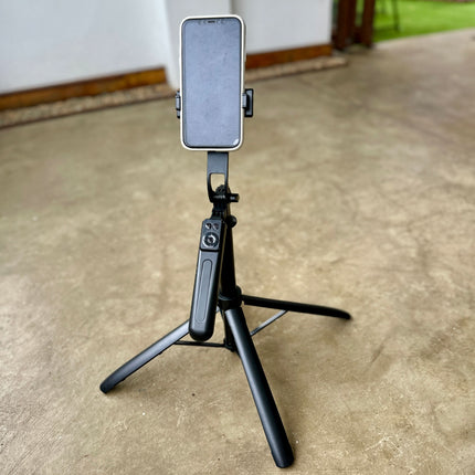 Trípode para celular 📱 A17 1,80 altura + Luz  RGB de obsequio 🎁