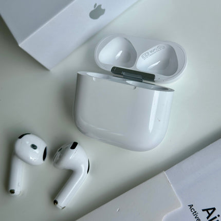 Audífonos AirPos 4 generación🍎con cancelación de ruido 🫰🏻