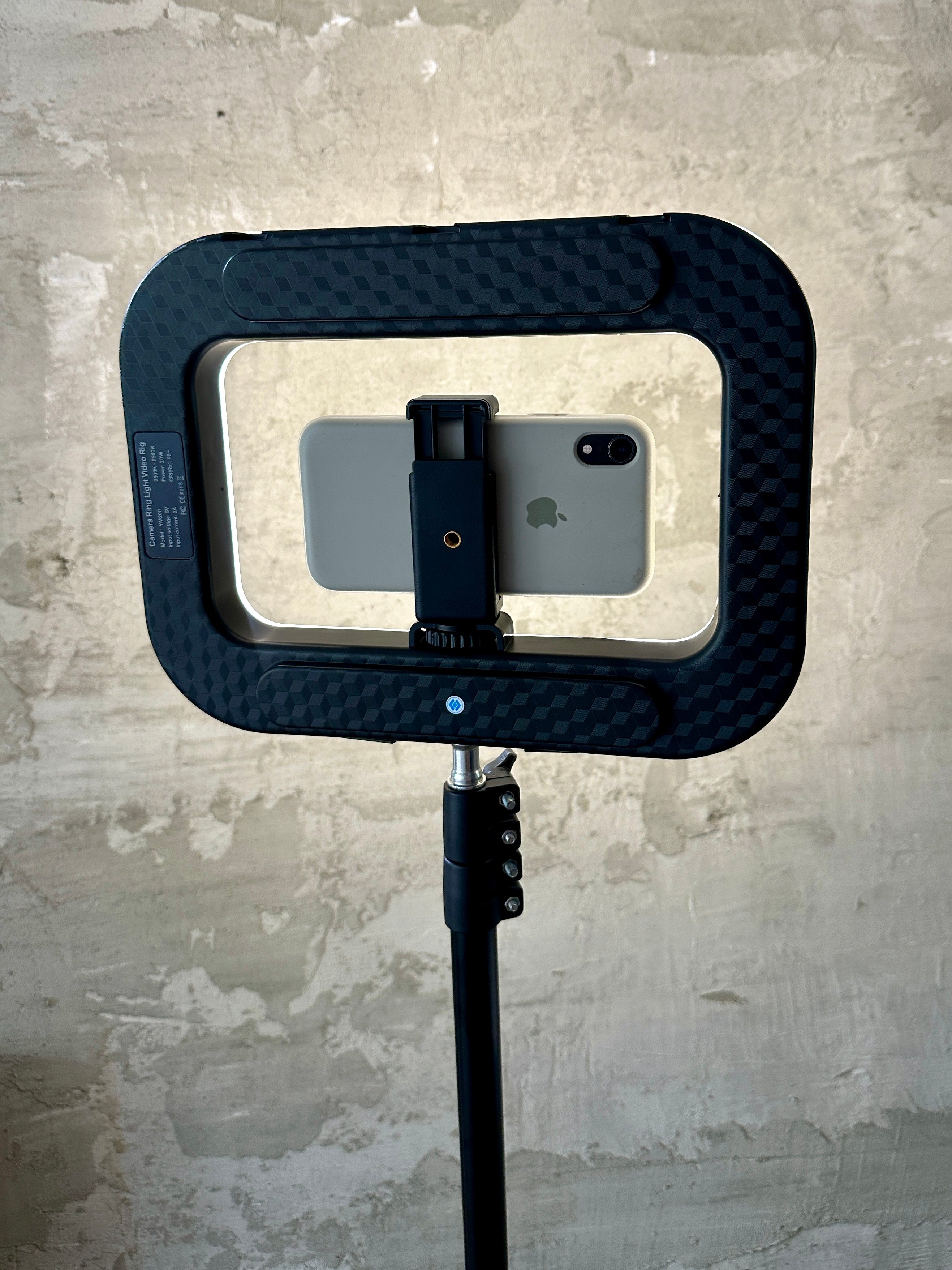 Luz led YM300📲 recargable + trípode 2m