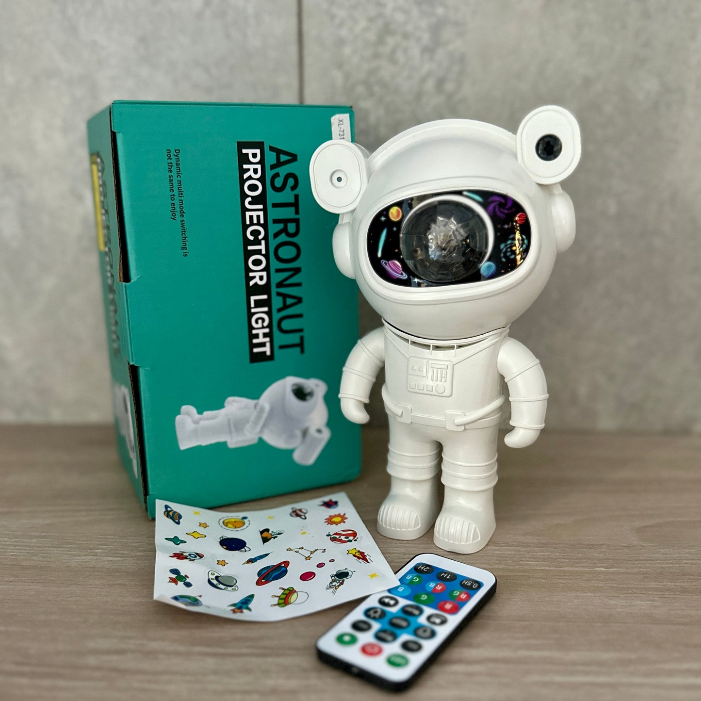Lámpara astronauta proyector con parlante bluetooth 🚀🧑‍🚀✨