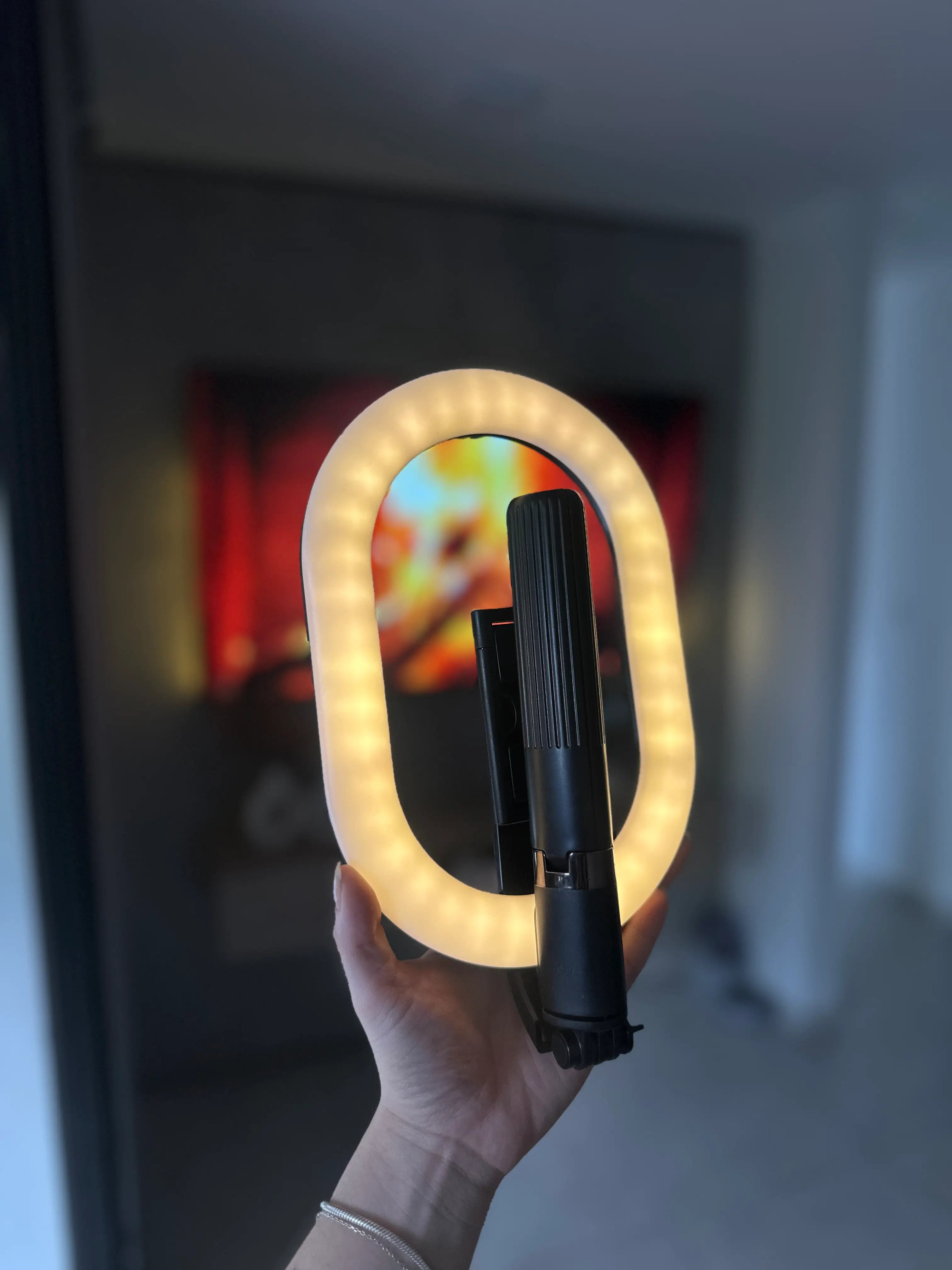 Trípode de mesa con luz y control A8