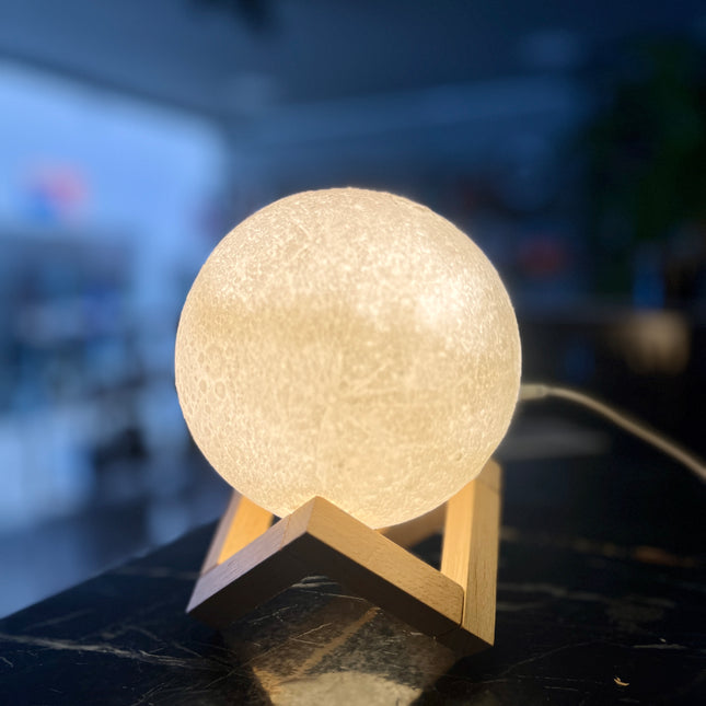 Lámpara luna multicolor 🌈🌕