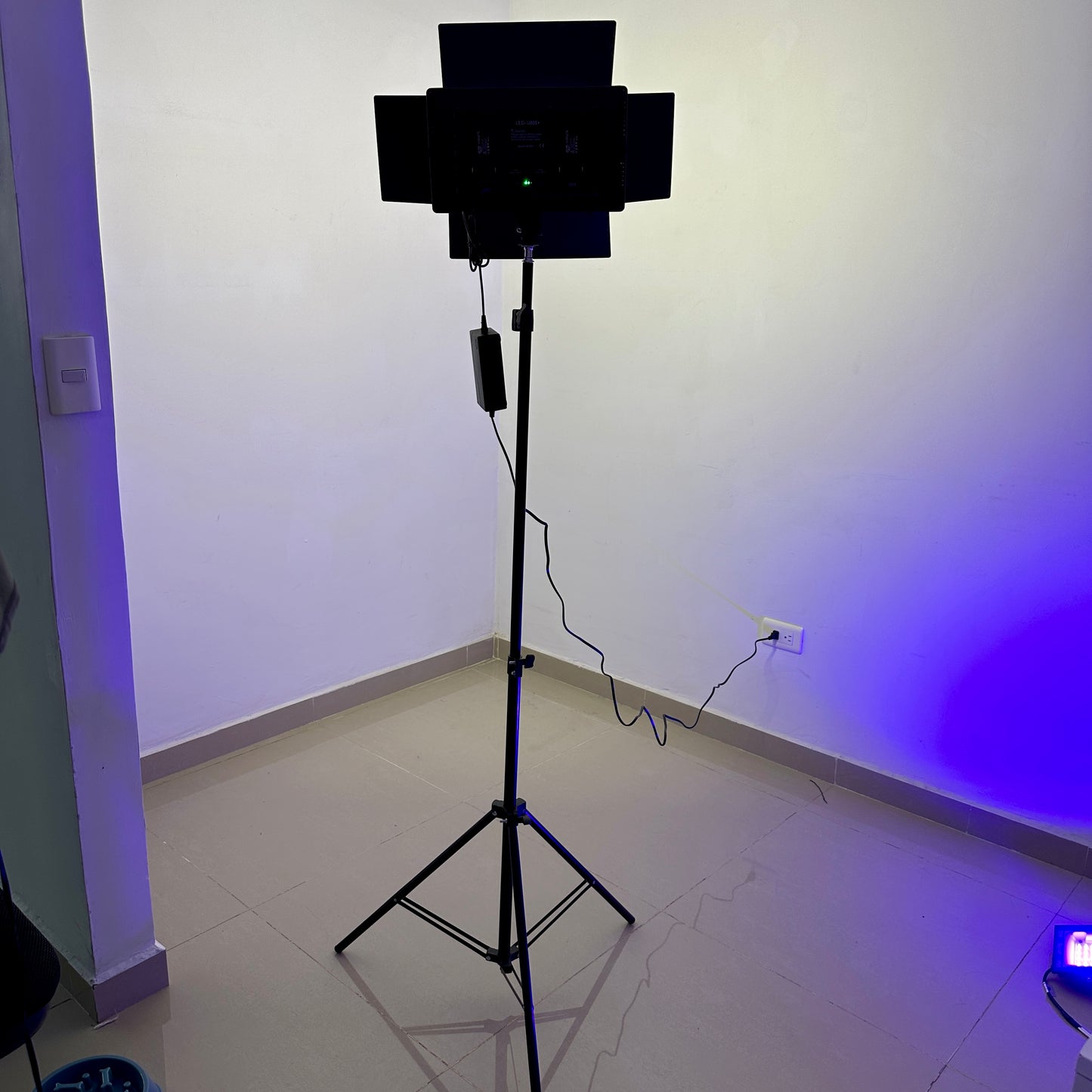 Panel PRO led 800 PROFESIONAL + trípode 2,10
