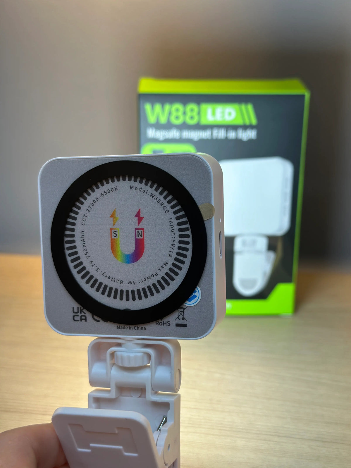 Luz led para celular rgb W88