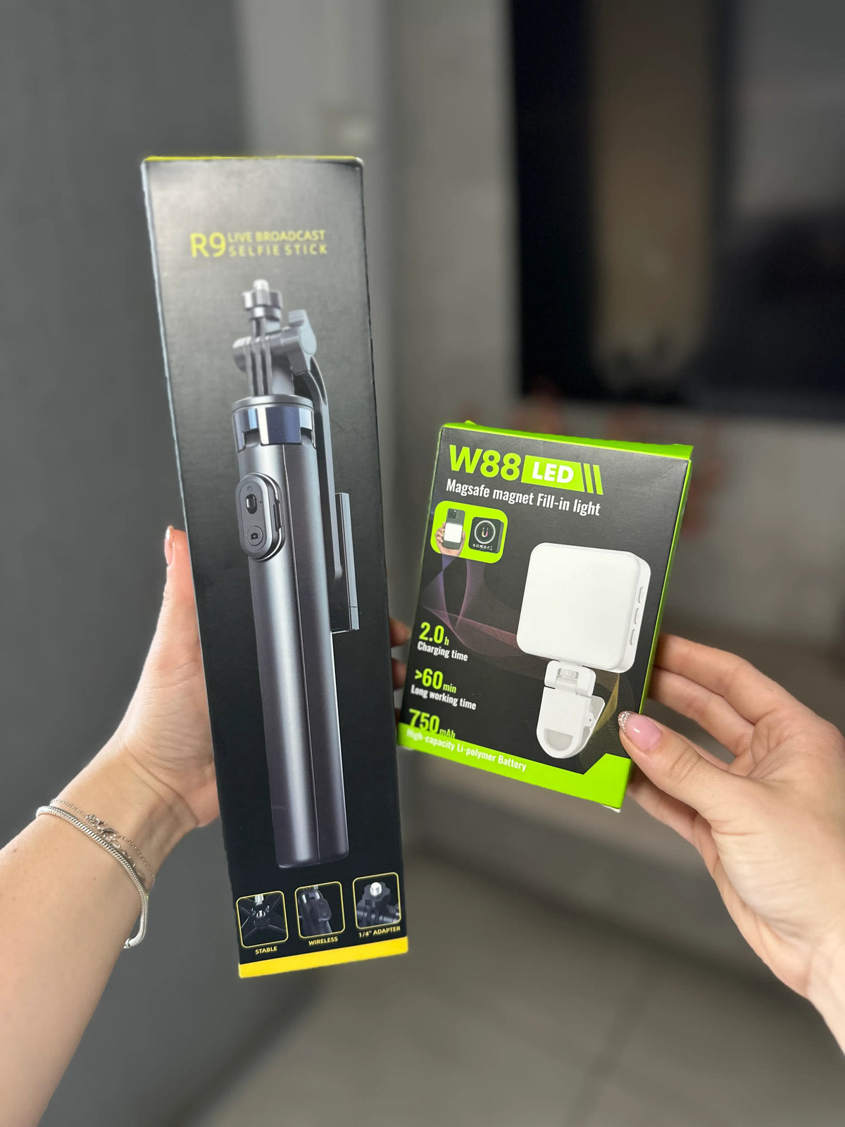 Trípode R9 1,70 + control Bluetooth + luz w88 rgb de obsequio
