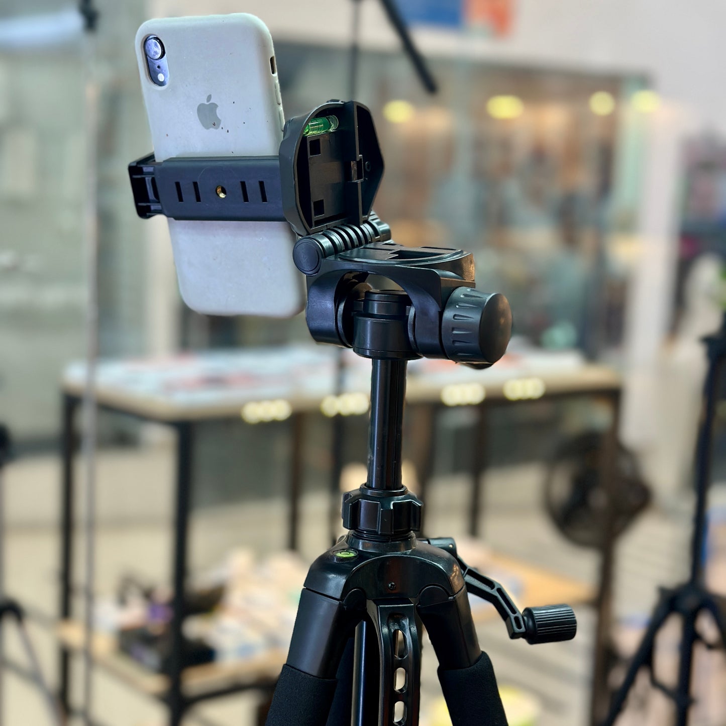 Trípode profesional con bluetooth👌🏻para celular y cámara 360 1,70 de altura