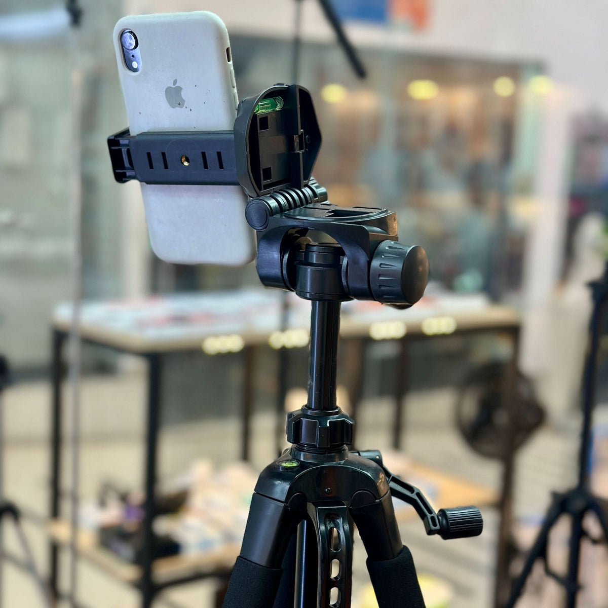 Trípode profesional con bluetooth👌🏻para celular y cámara 360 1,70 de altura