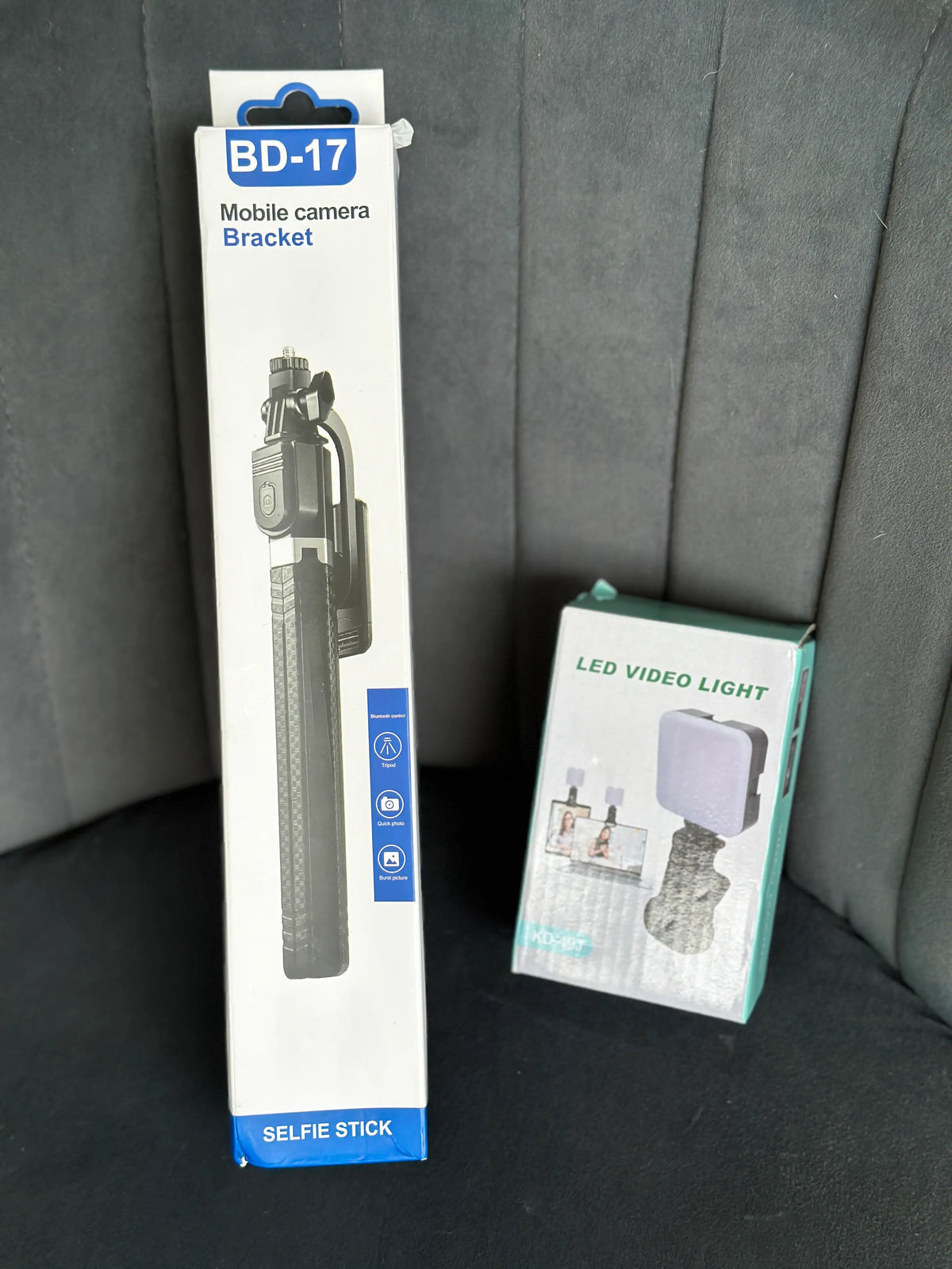 Trípode bd-17 y palo selfie para celular + Luz LED de REGALO