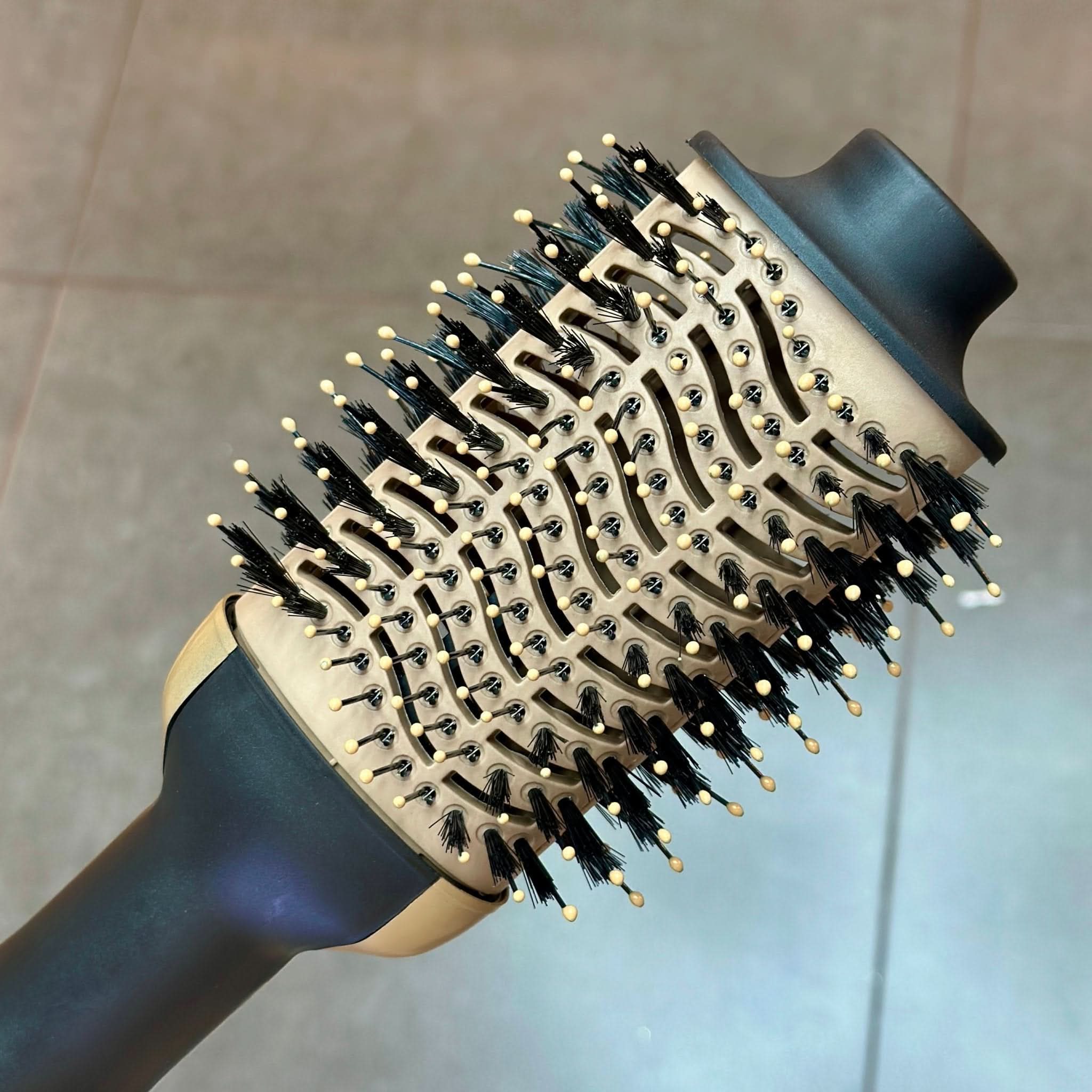 Cepillo secador y alisador keratina 3D PRO - Elegance Colombia