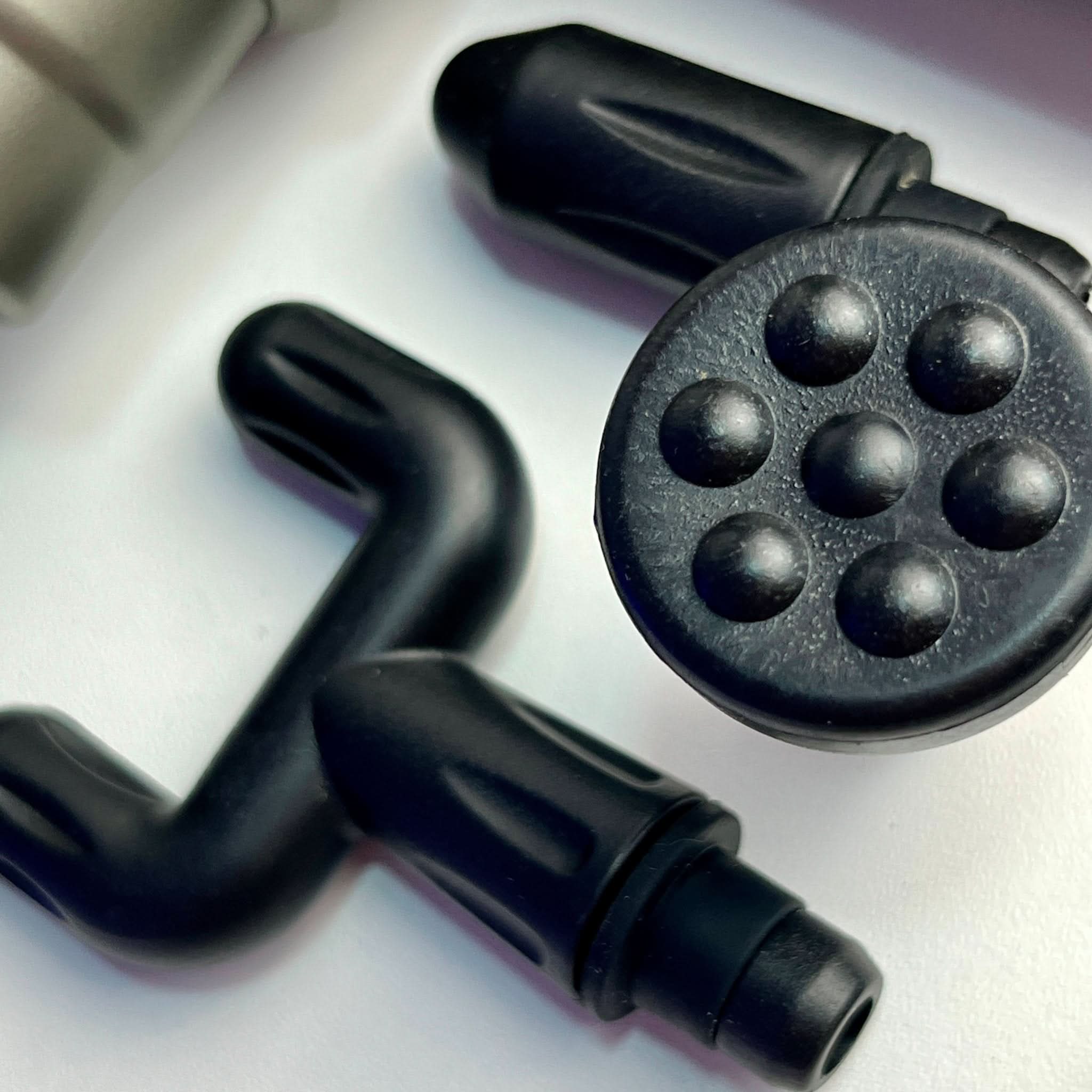 Masajeador GUN recargable para terapia y masajes⚡️ - Elegance Colombia