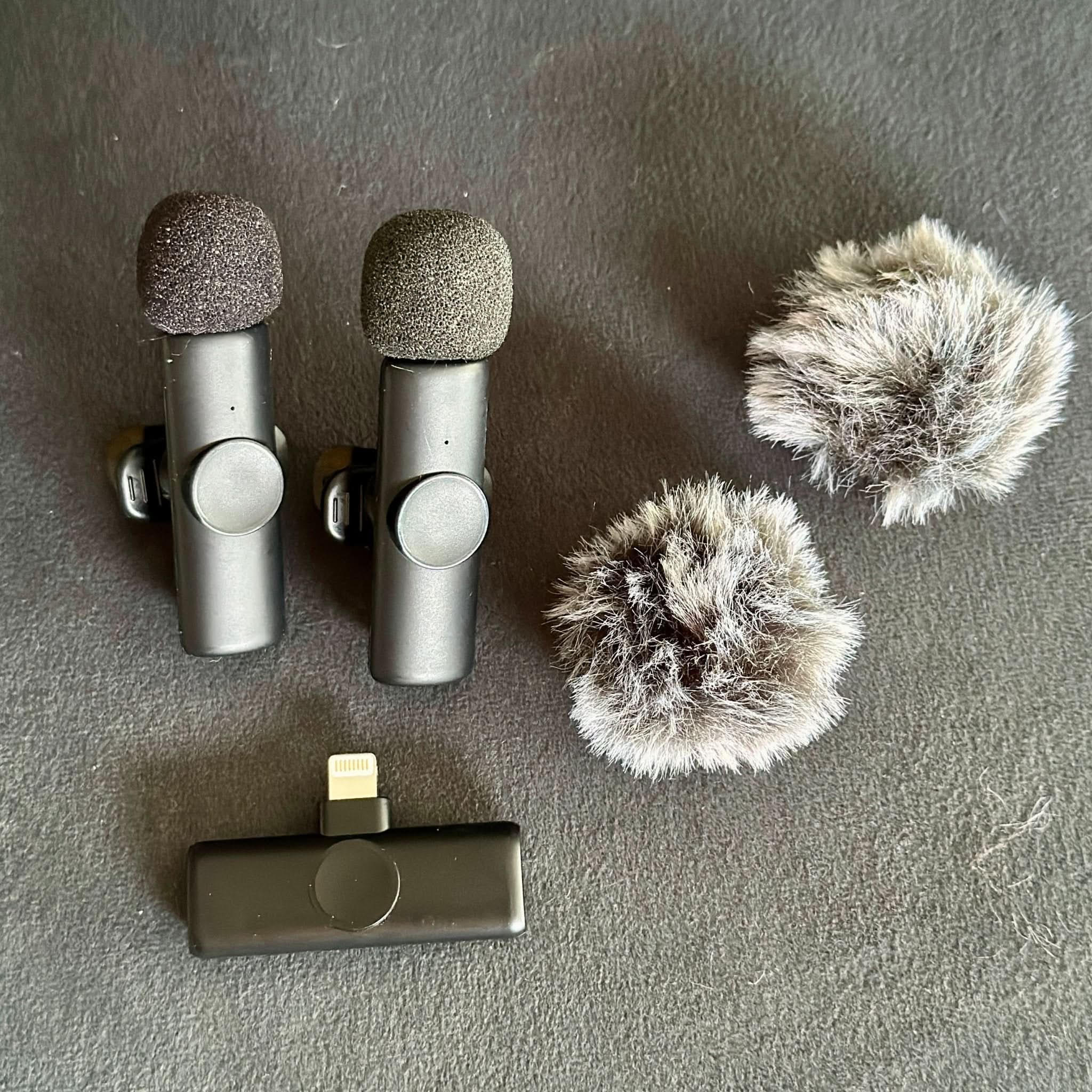 Micrófonos de peluche x2 ⚡️MMD - F19 🎙️ - Elegance Colombia