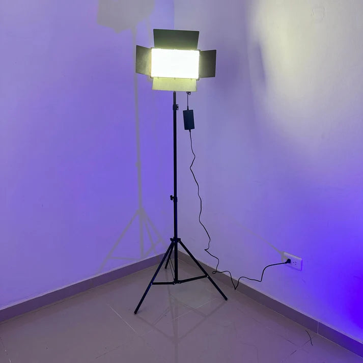 Panel de luz PRO led U-800 PROFESIONAL + trípode 2,10 + 2 baterías
