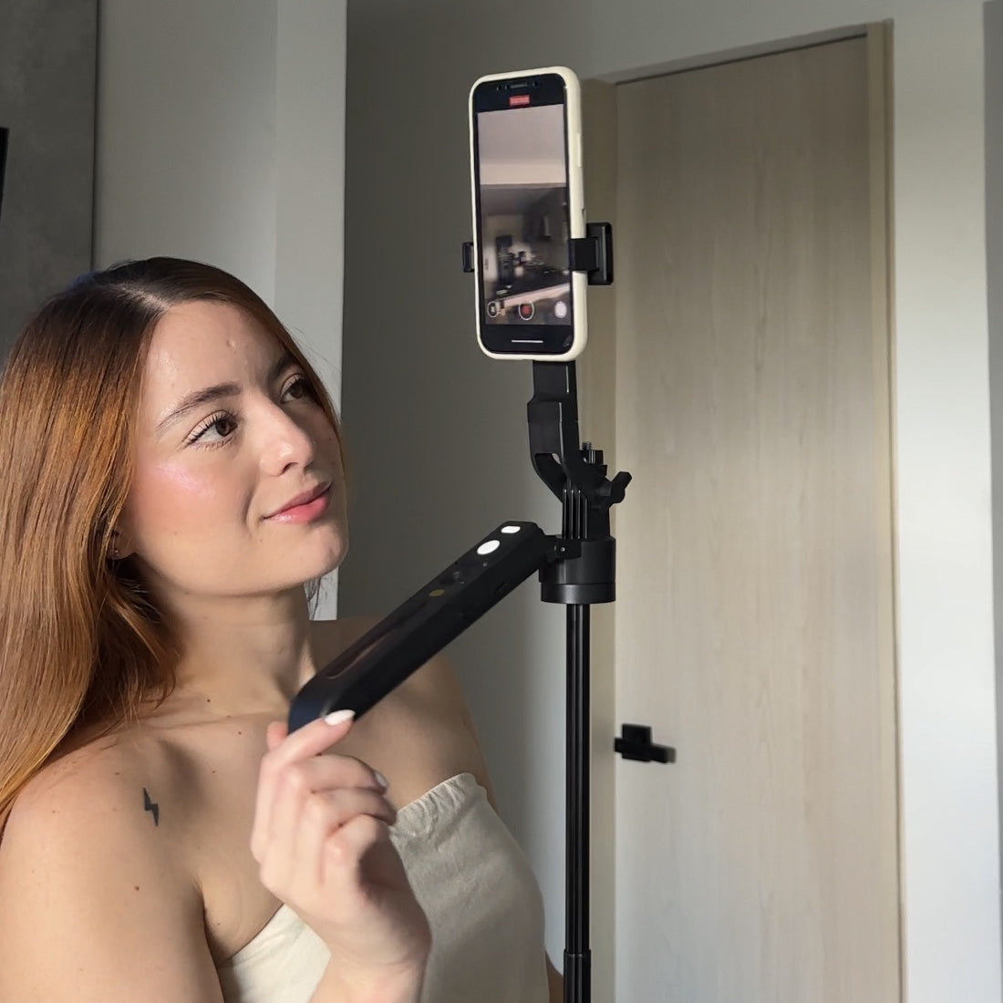Trípode robot portatil con seguimiento facial 1,85 de altura + control Bluetooth Q185📈⭐️giro 360