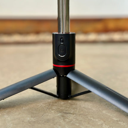 Trípode con luz y control bluetooth L15📸⚡️ - Elegance Colombia