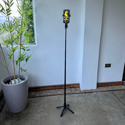Trípode de aluminio + control bluetooth 📸 1,40 m ⚡️P07Max - Elegance Colombia